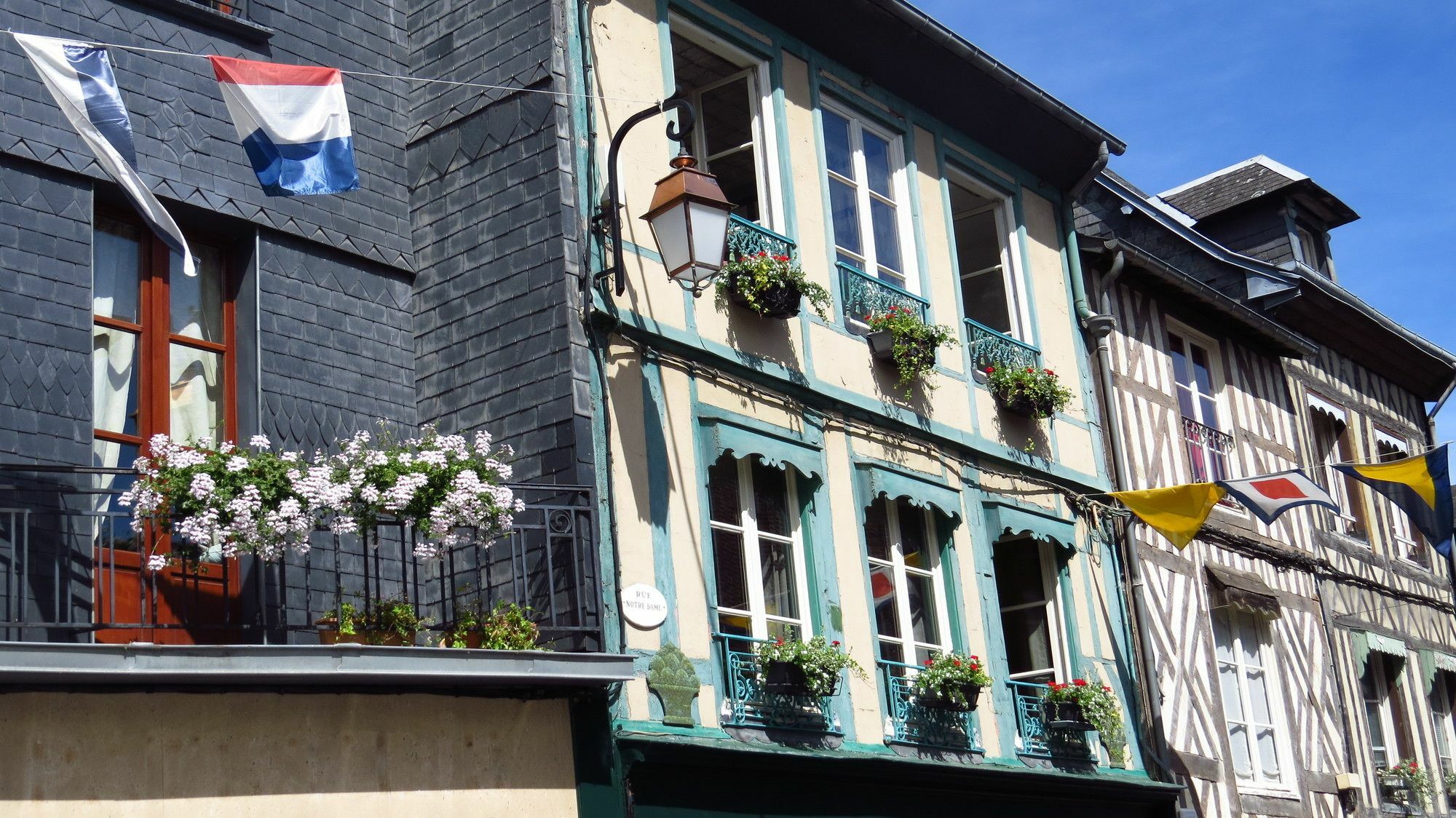 Appartement Le Notre Dame Honfleur Exterior photo